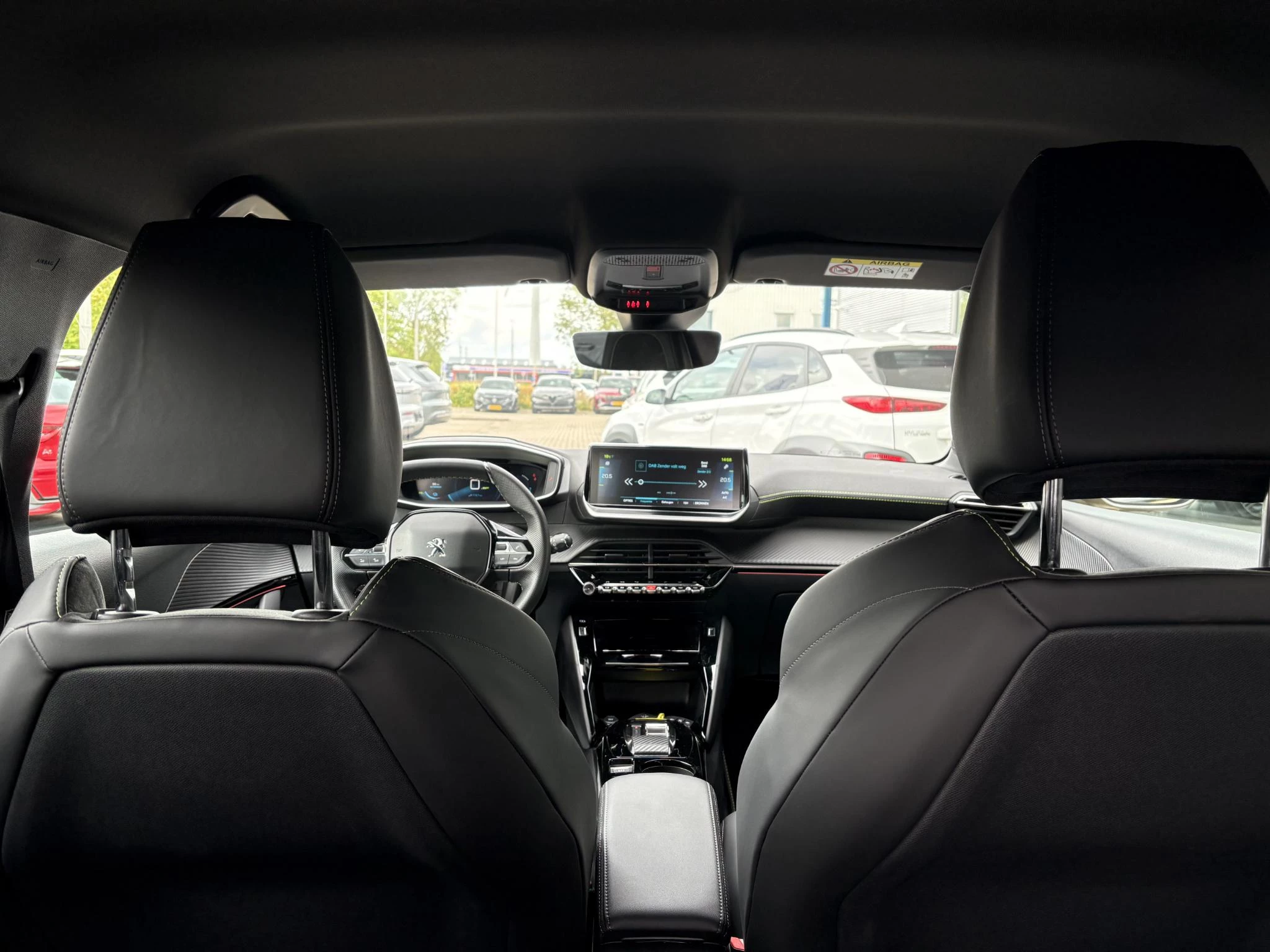 Hoofdafbeelding Peugeot e-208