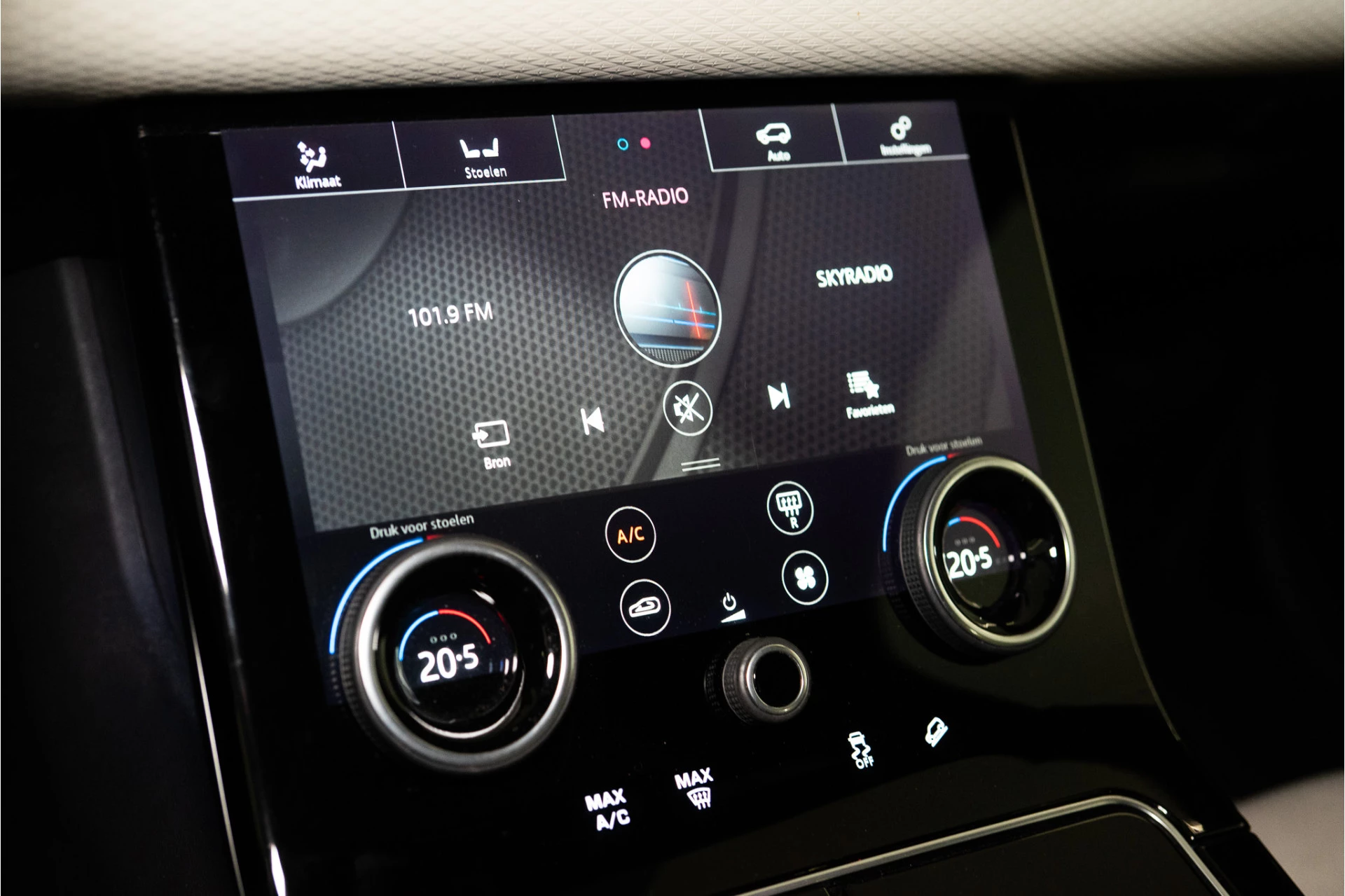 Hoofdafbeelding Land Rover Range Rover Velar