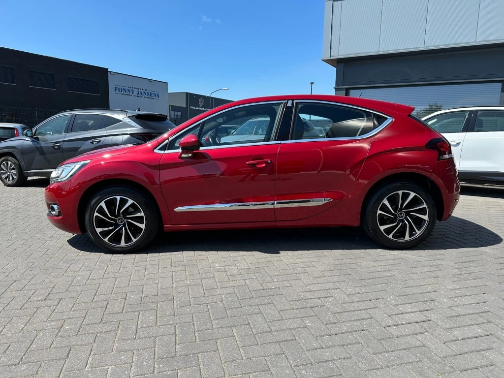Hoofdafbeelding DS DS 4