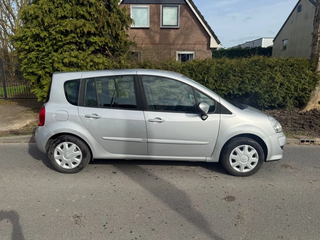 Hoofdafbeelding Renault Modus