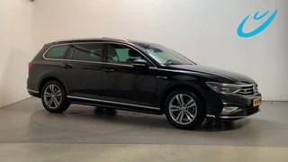 Hoofdafbeelding Volkswagen Passat Volkswagen Passat Variant 1.5 TSI R-Line Business + Panoramdak Virtual Cockpit Stoelverwarming LED