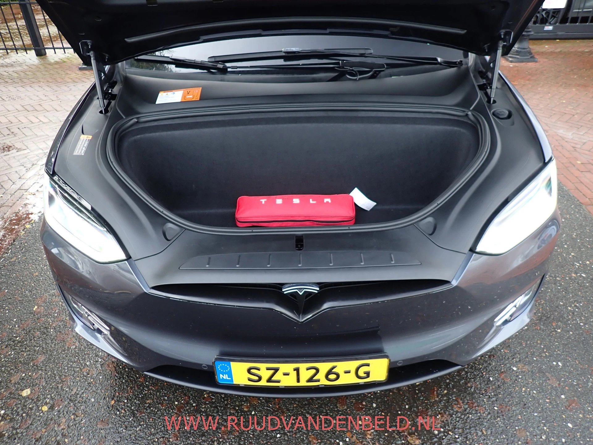 Hoofdafbeelding Tesla Model X