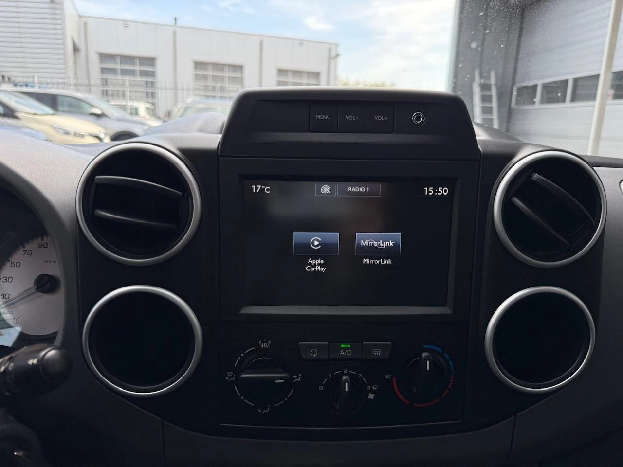 Hoofdafbeelding Peugeot Partner