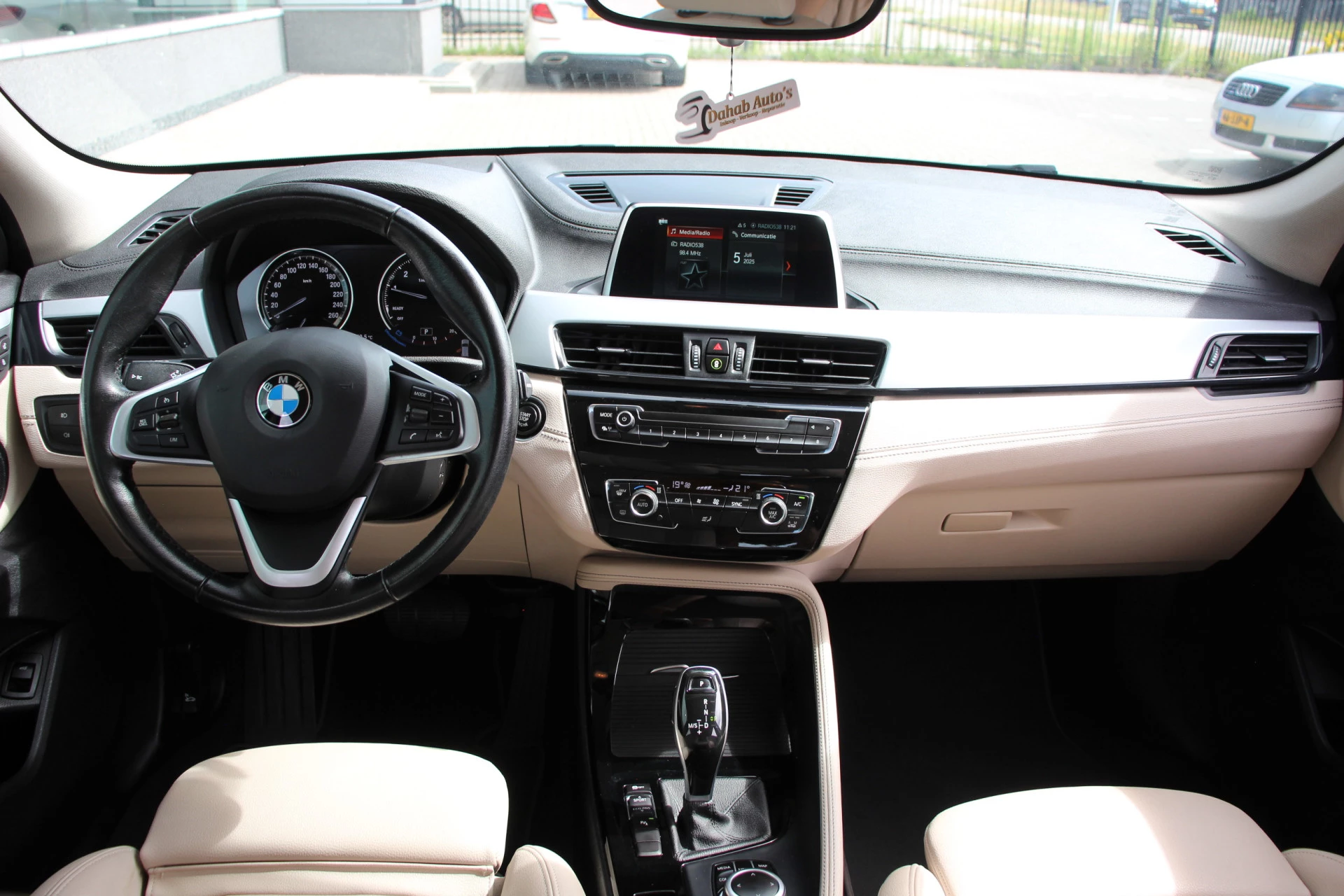 Hoofdafbeelding BMW X2