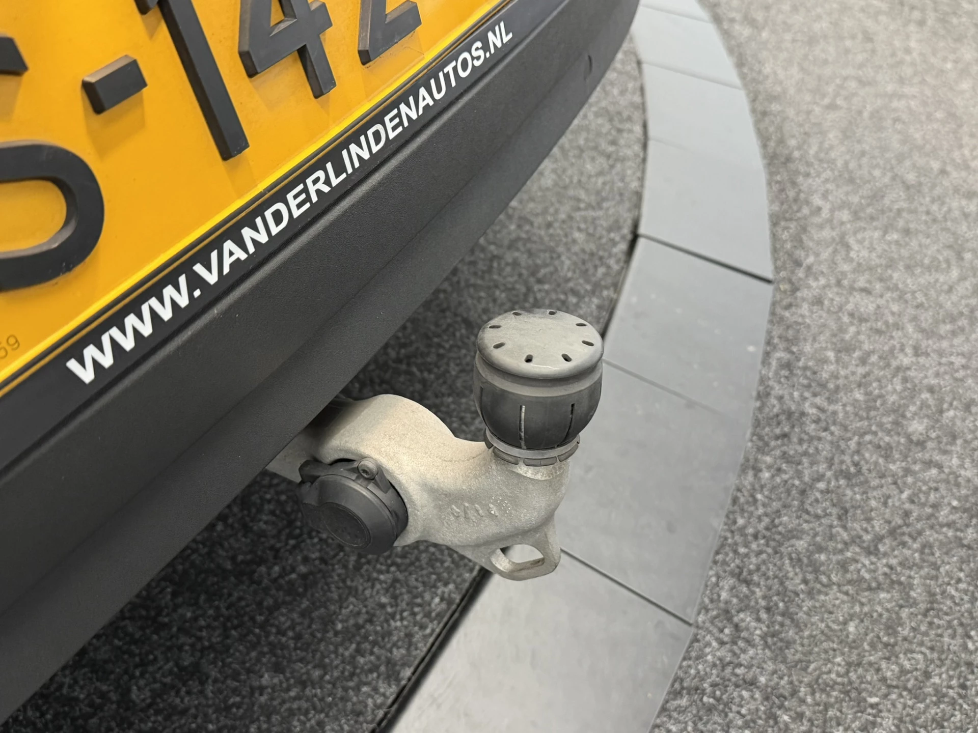 Hoofdafbeelding Polestar 2