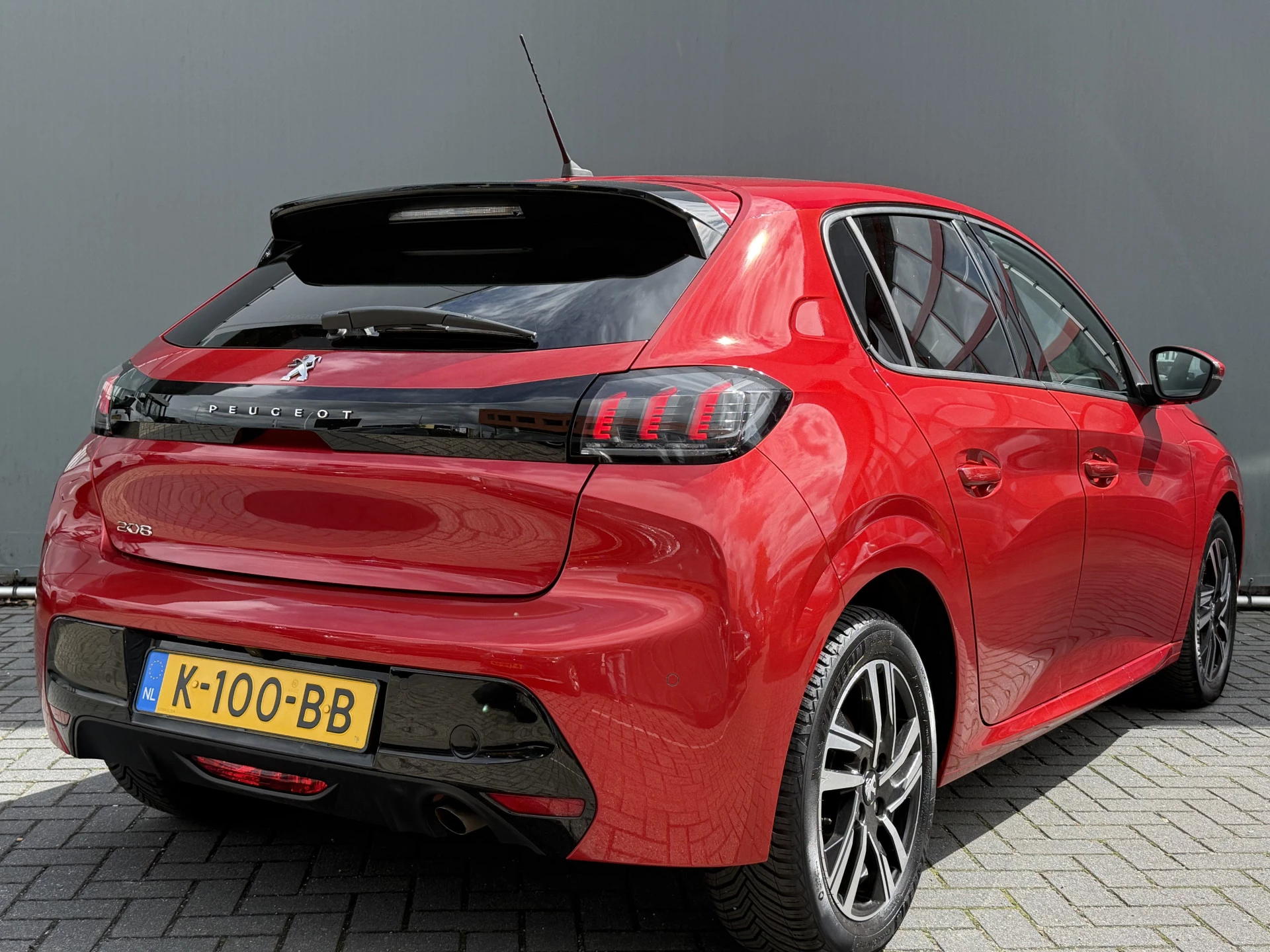 Hoofdafbeelding Peugeot 208