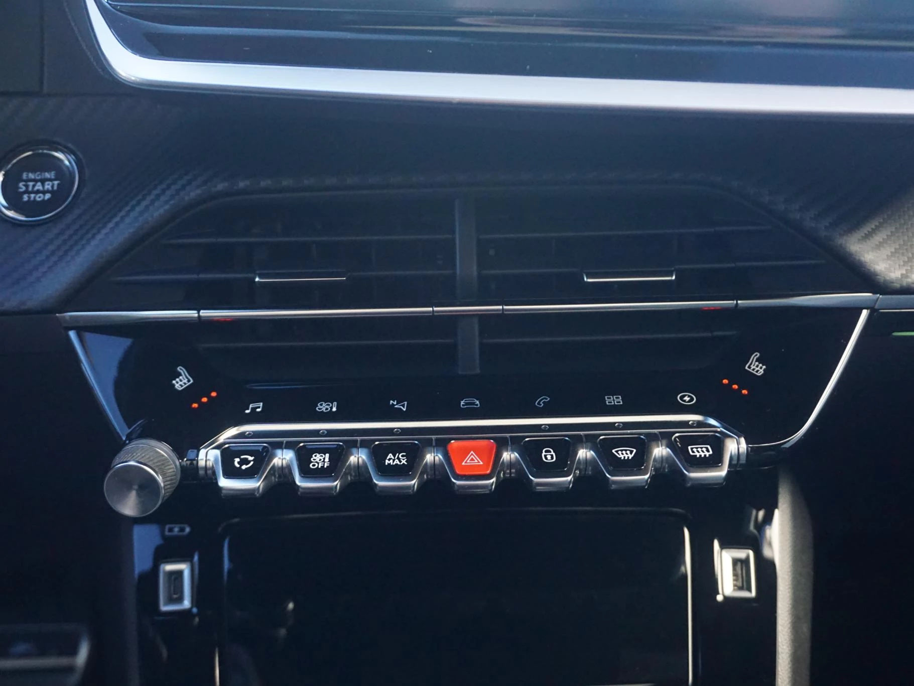 Hoofdafbeelding Peugeot e-208