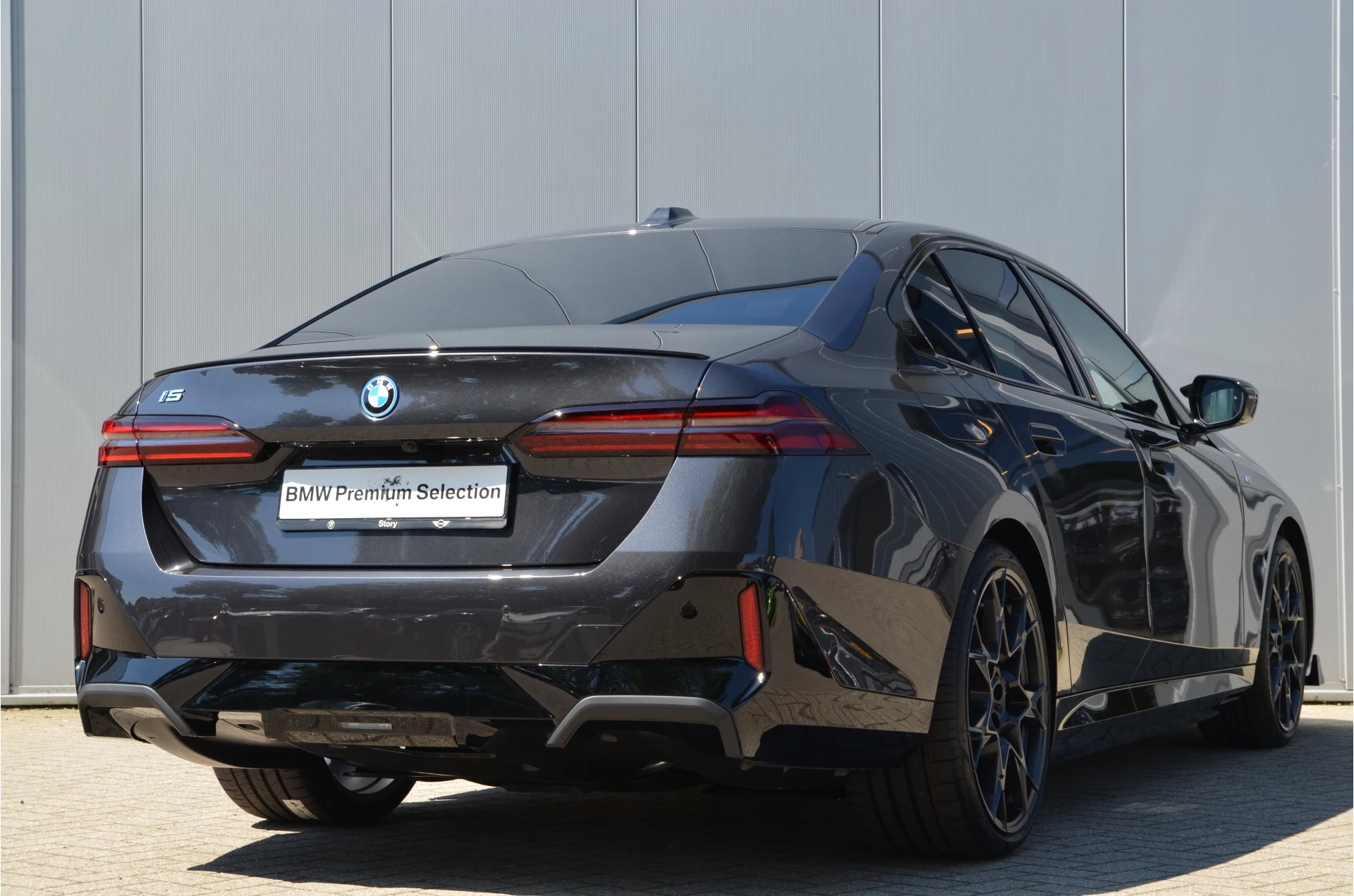 Hoofdafbeelding BMW i5