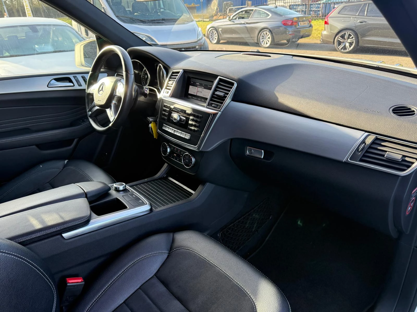 Hoofdafbeelding Mercedes-Benz M-Klasse