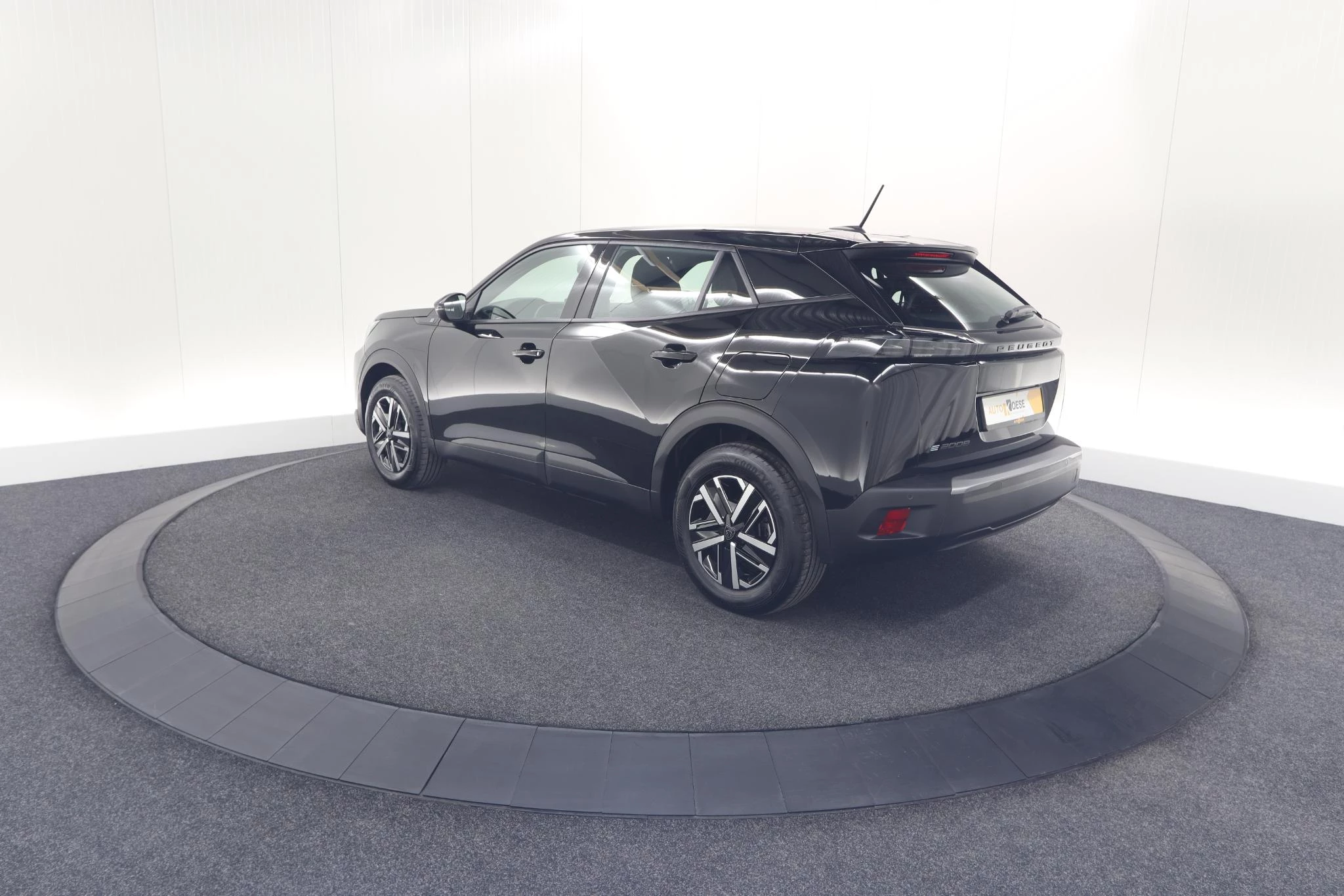 Hoofdafbeelding Peugeot e-2008