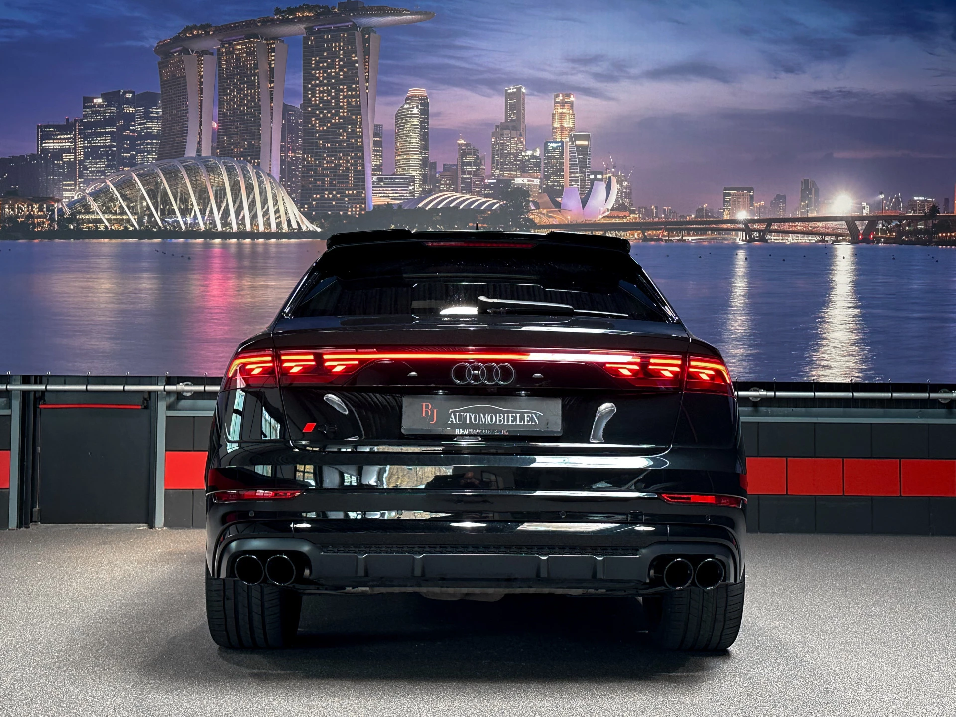 Hoofdafbeelding Audi Q8