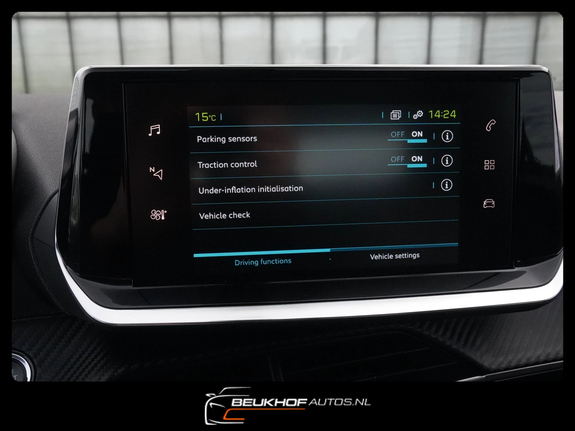 Hoofdafbeelding Peugeot e-2008