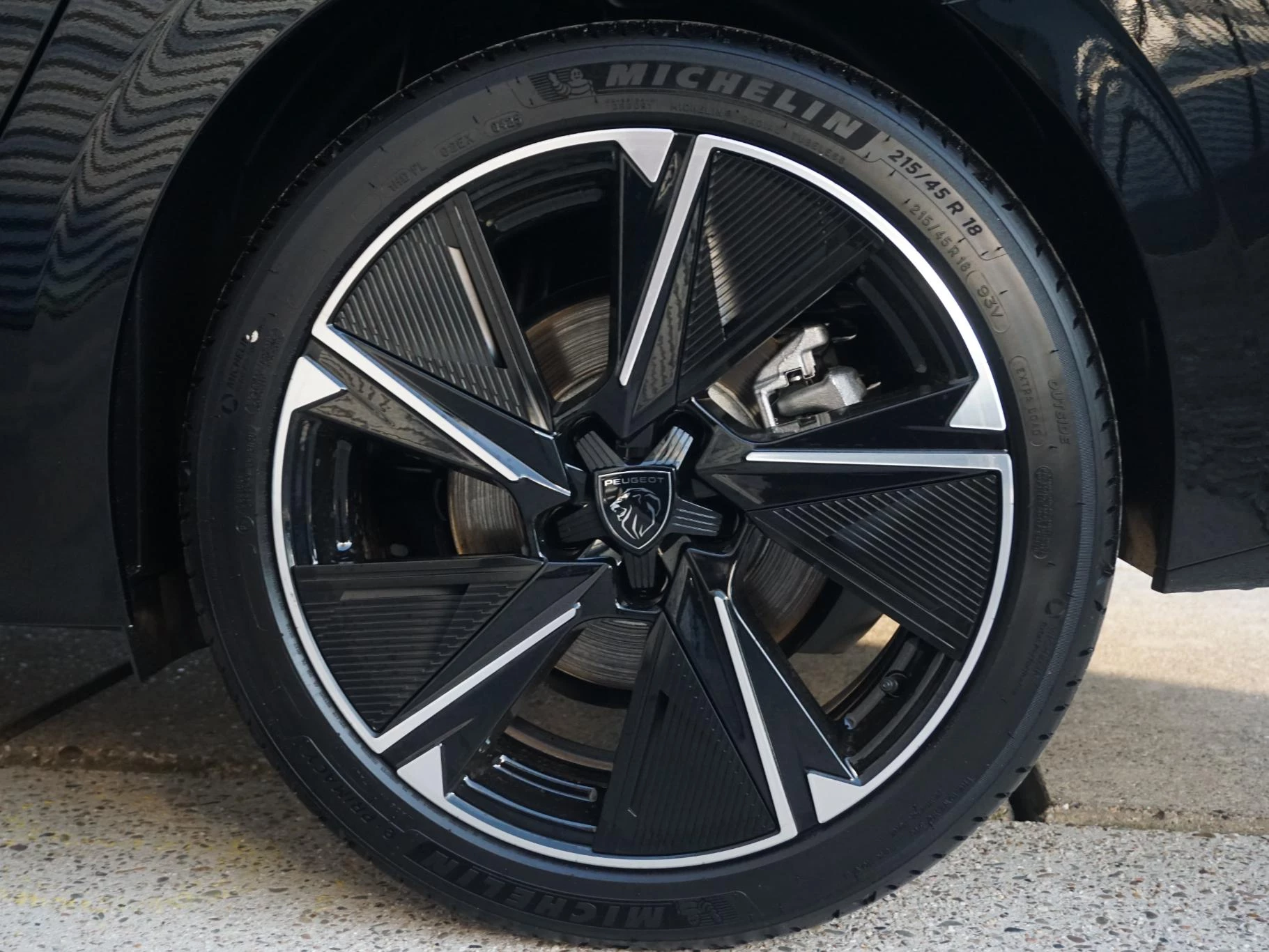 Hoofdafbeelding Peugeot e-308