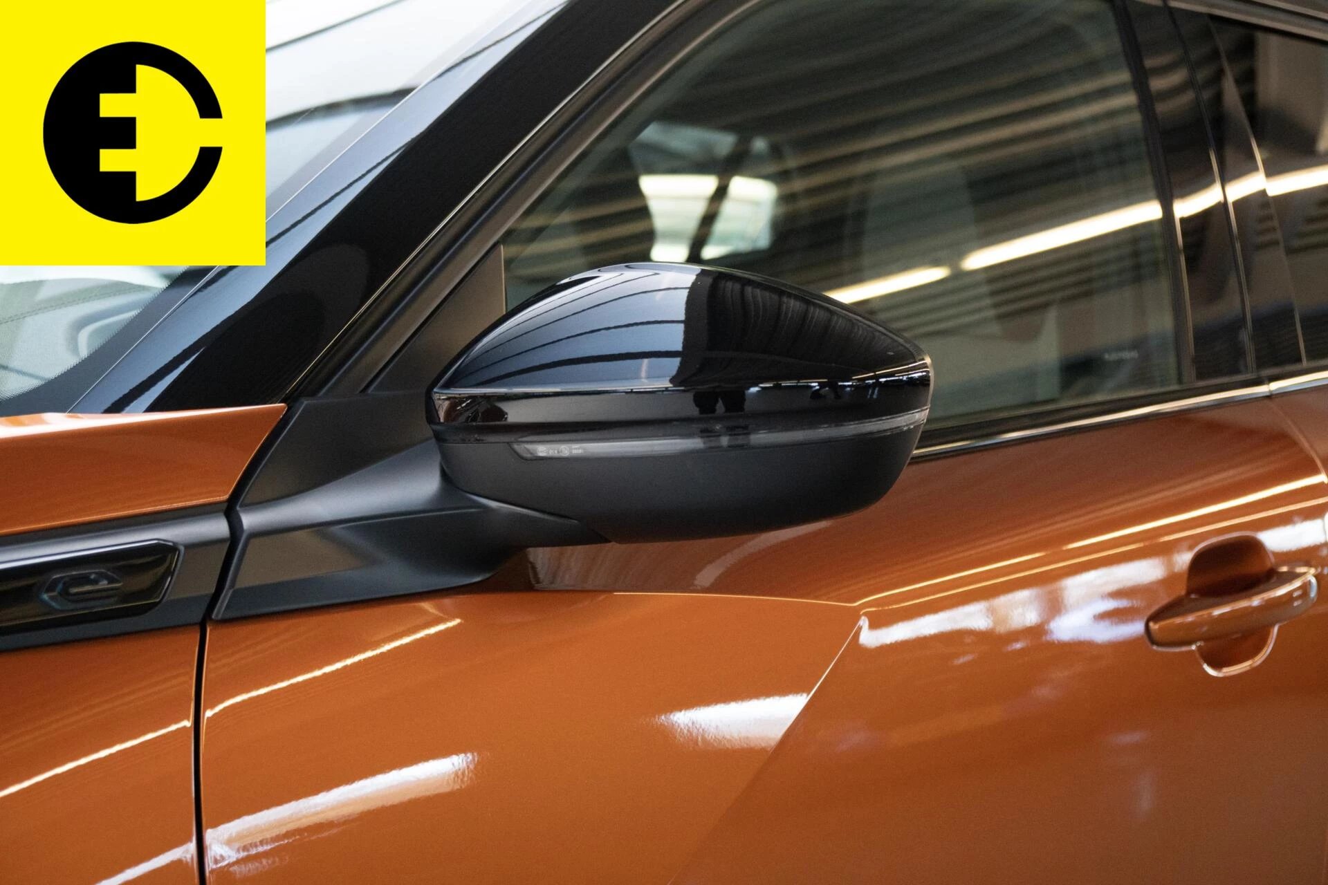 Hoofdafbeelding Peugeot e-2008