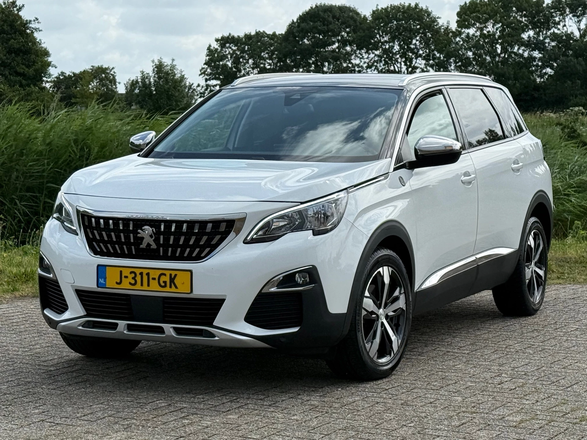 Hoofdafbeelding Peugeot 5008