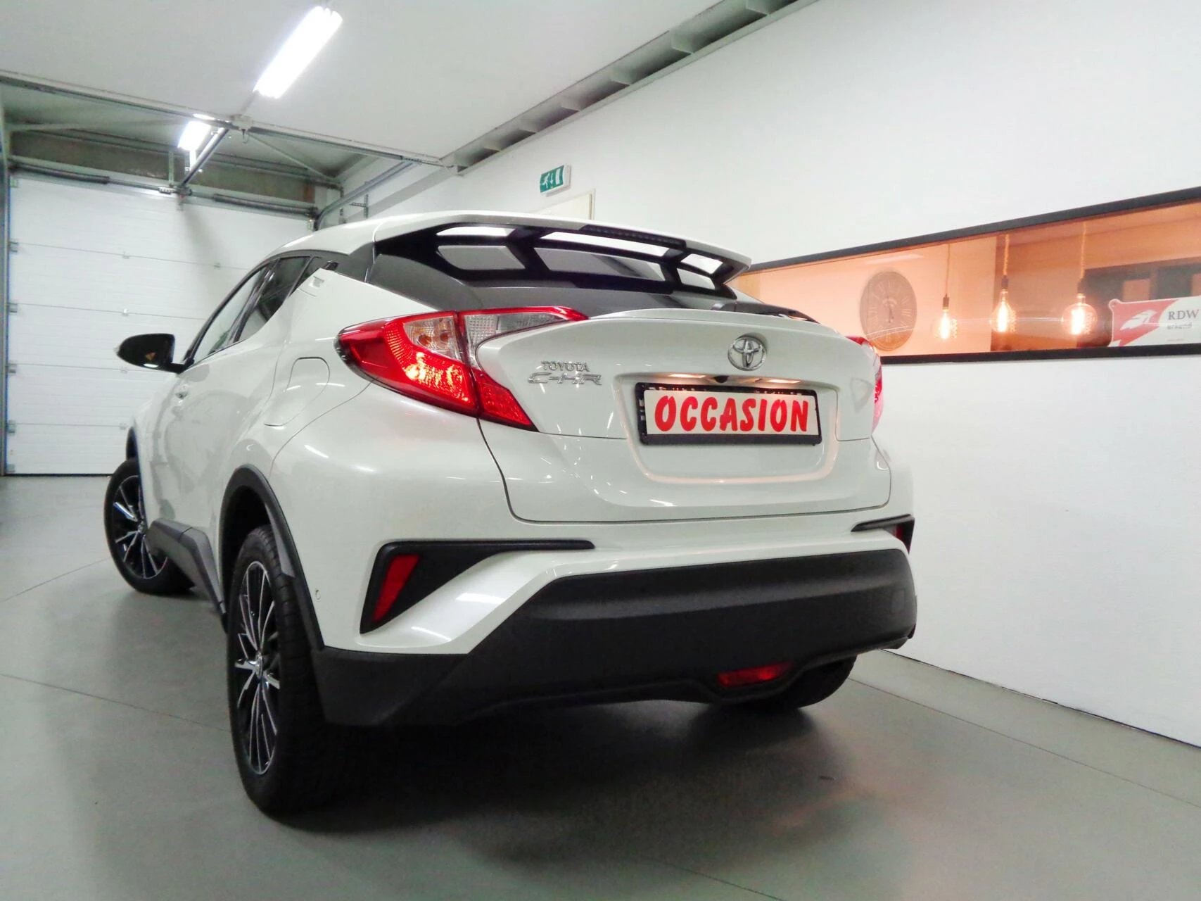 Hoofdafbeelding Toyota C-HR