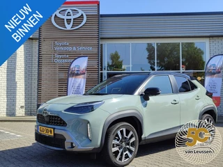 Toyota Yaris Cross 1.5 Hybrid 130 LAUNCH EDITION NL-AUTO 1E-EIG PANODAK 360° CAMERA STOEL/STUURVERW HEAD-UP 4S-BANDEN EL-ACHTERKLEP NAVI PARK-SENSOREN APPLE/ANDROID