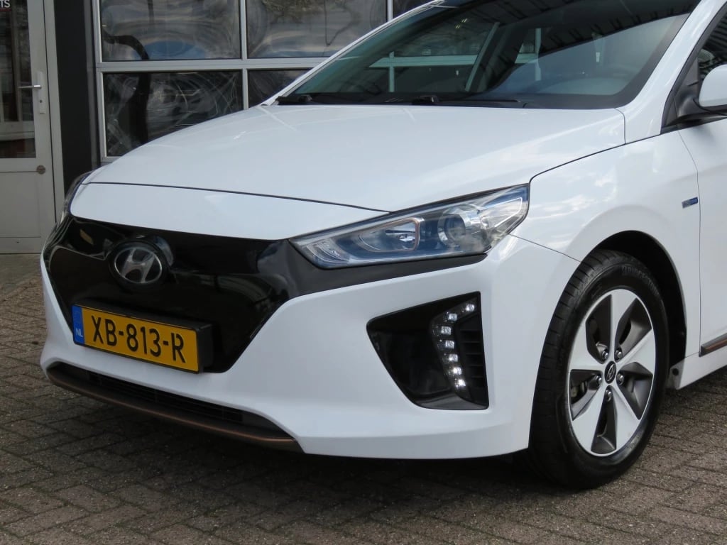 Hoofdafbeelding Hyundai IONIQ