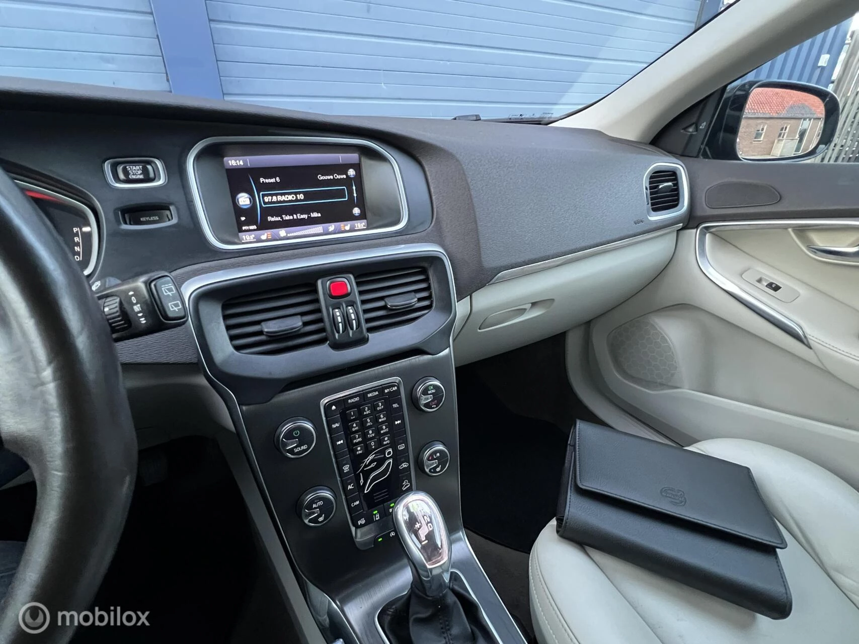 Hoofdafbeelding Volvo V40