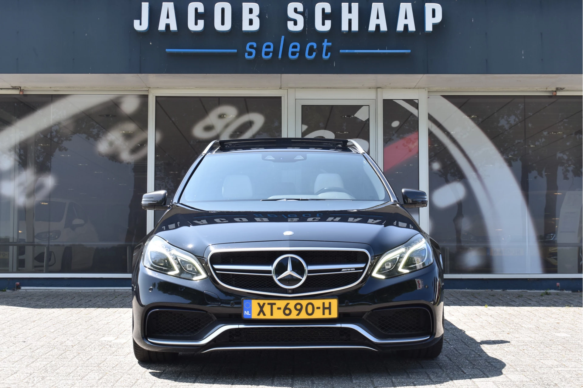 Hoofdafbeelding Mercedes-Benz E-Klasse