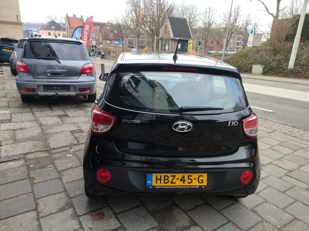 Hoofdafbeelding Hyundai i10