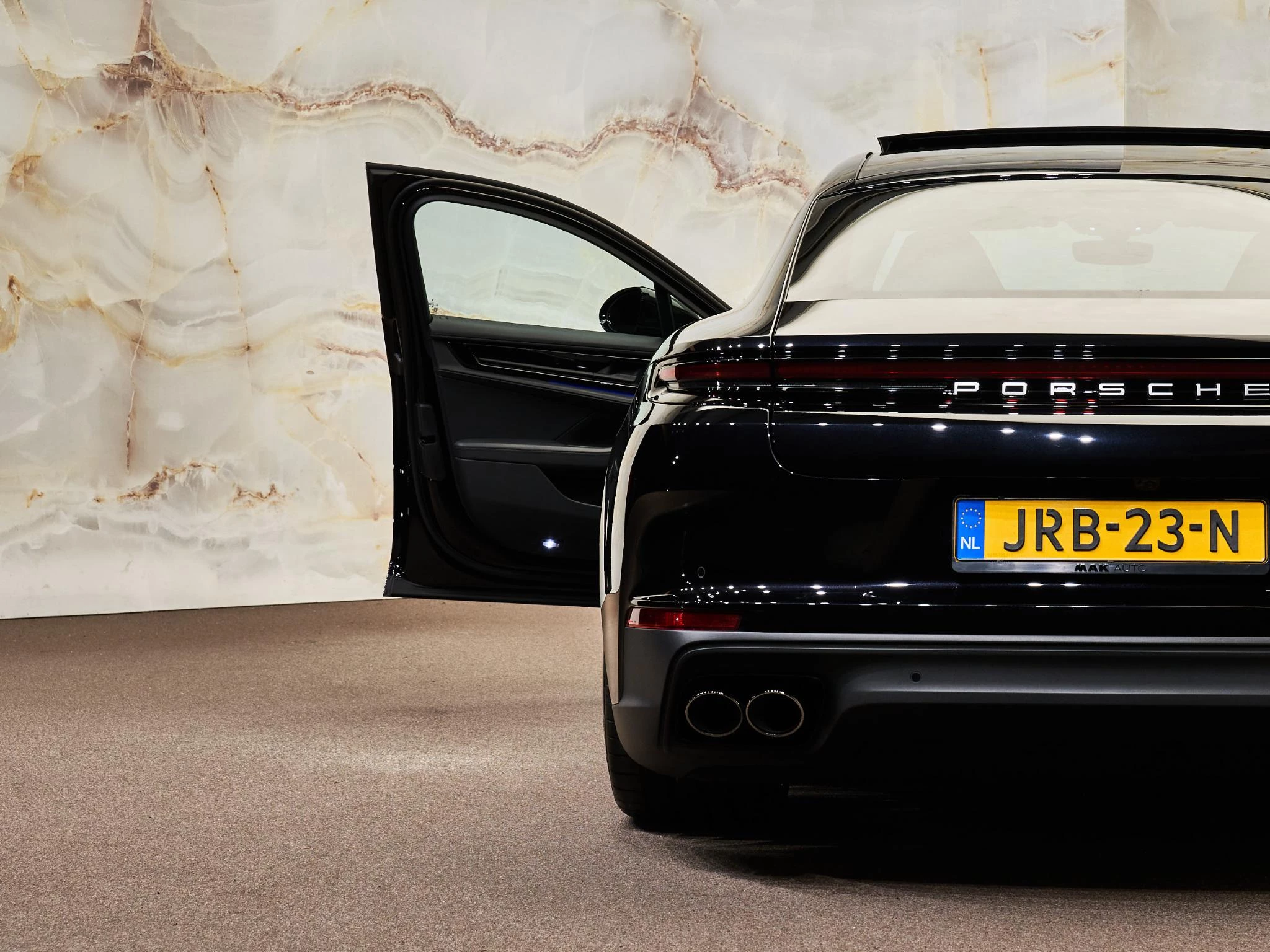 Hoofdafbeelding Porsche Panamera