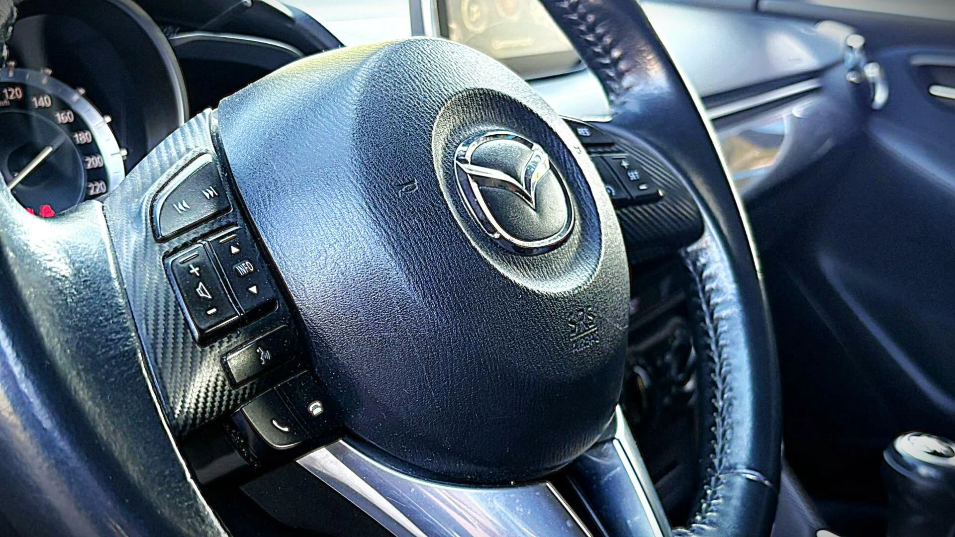 Hoofdafbeelding Mazda 2