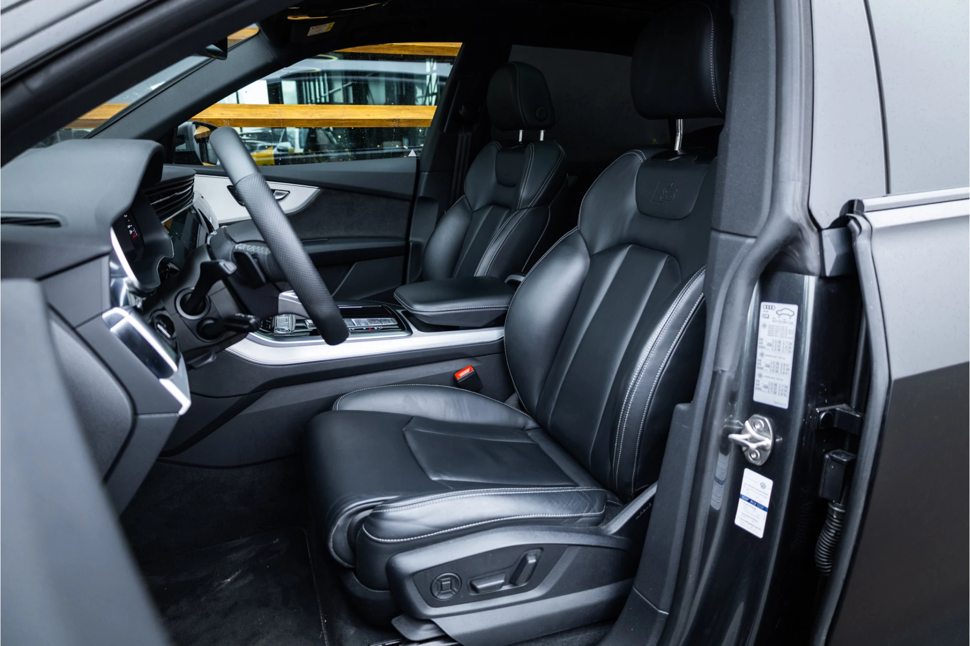 Hoofdafbeelding Audi Q8