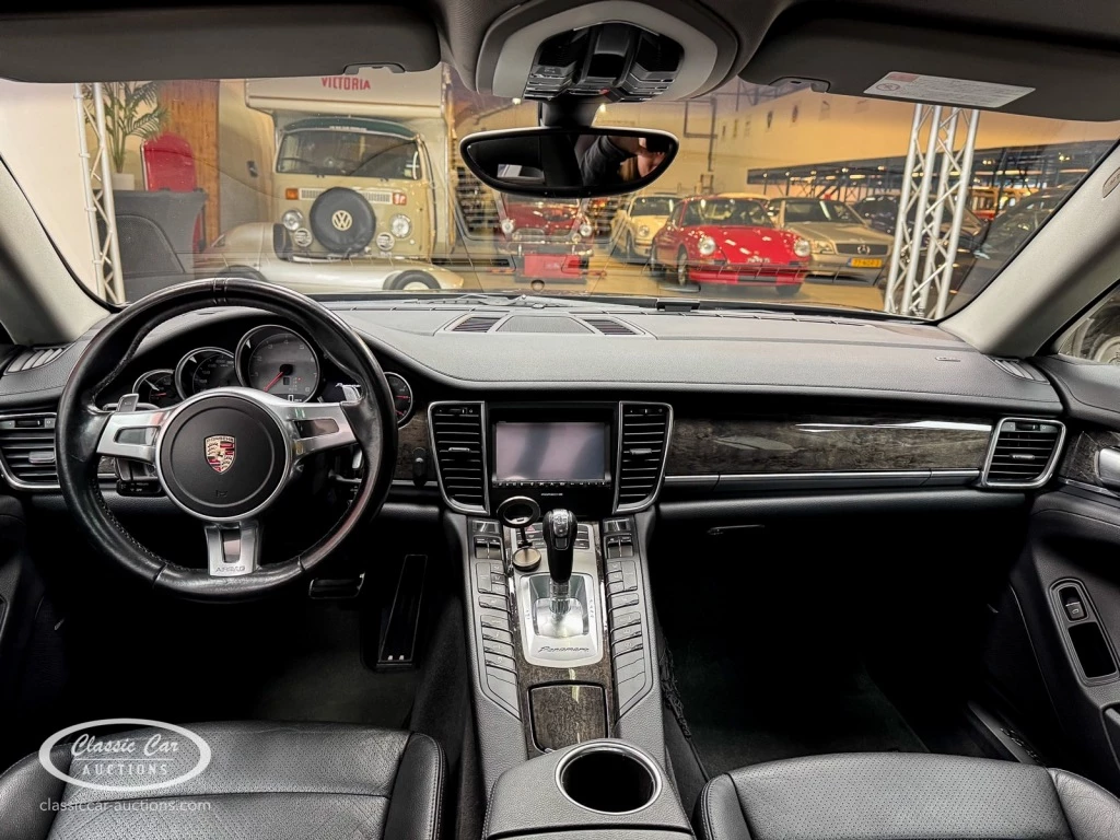 Hoofdafbeelding Porsche Panamera