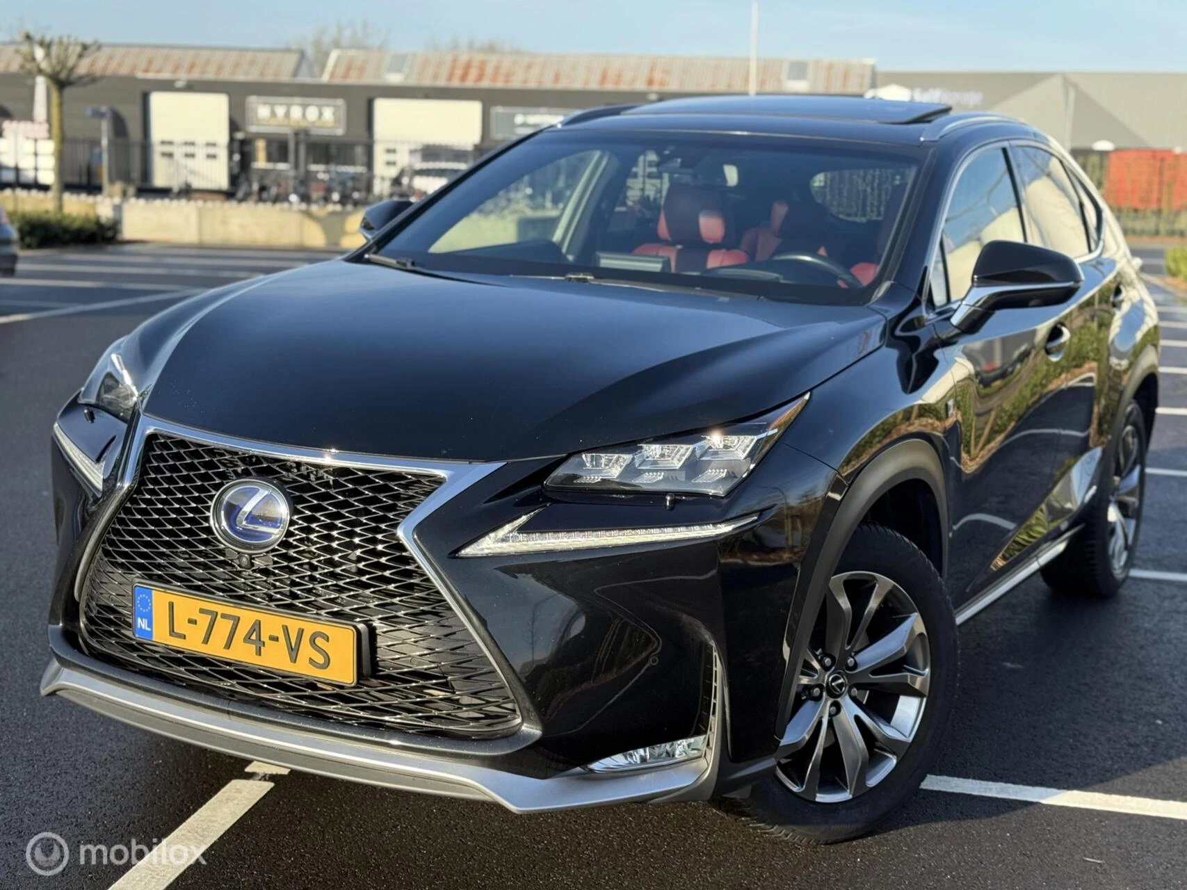 Hoofdafbeelding Lexus NX