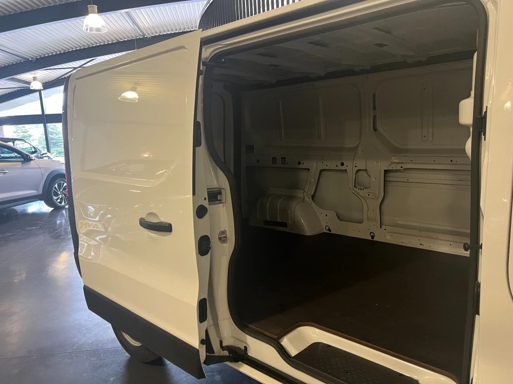 Hoofdafbeelding Nissan Primastar