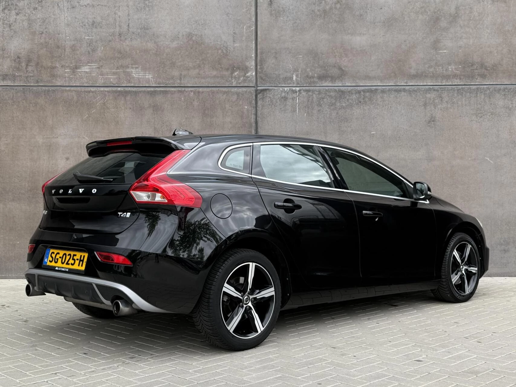 Hoofdafbeelding Volvo V40