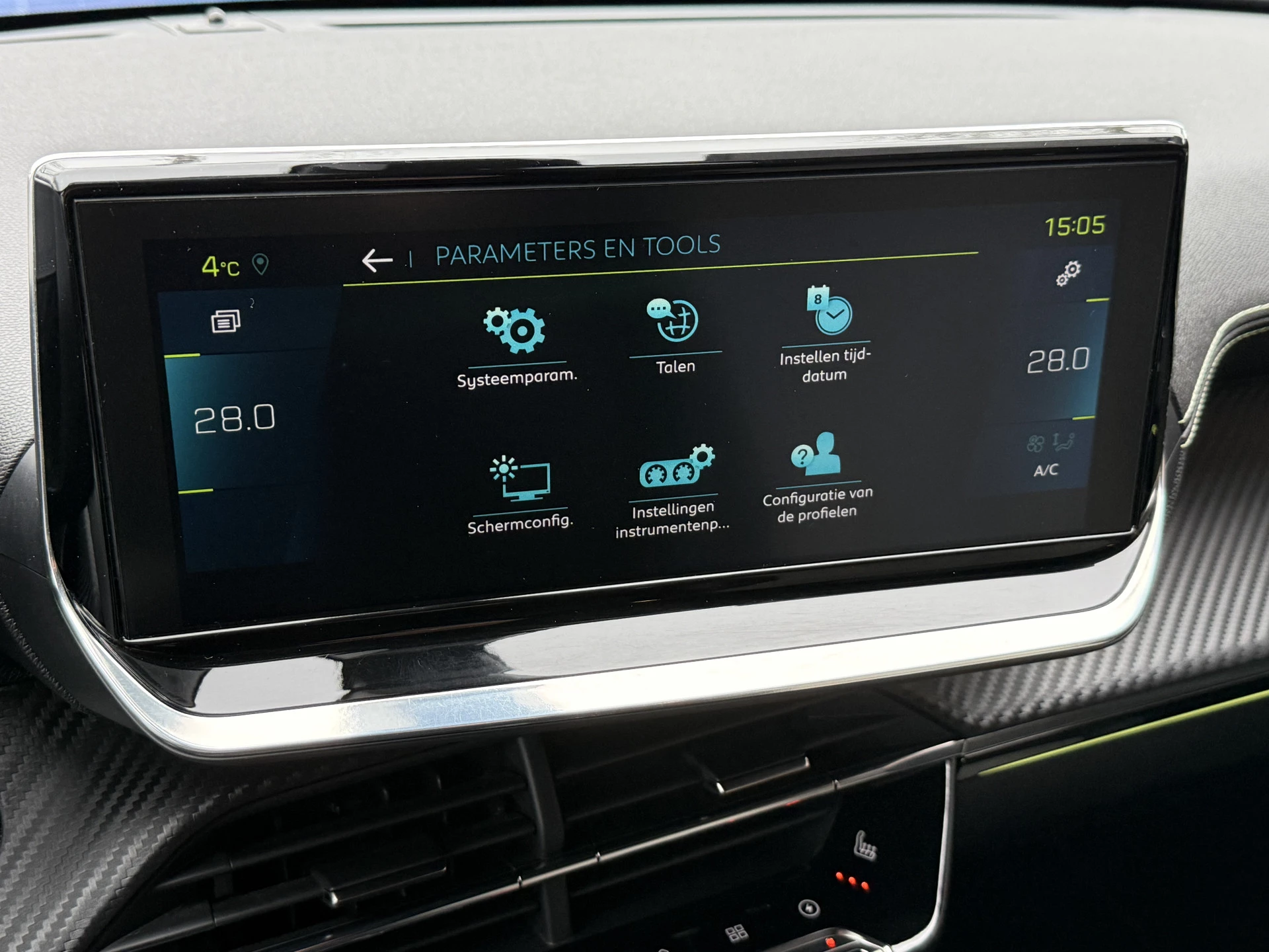 Hoofdafbeelding Peugeot e-2008