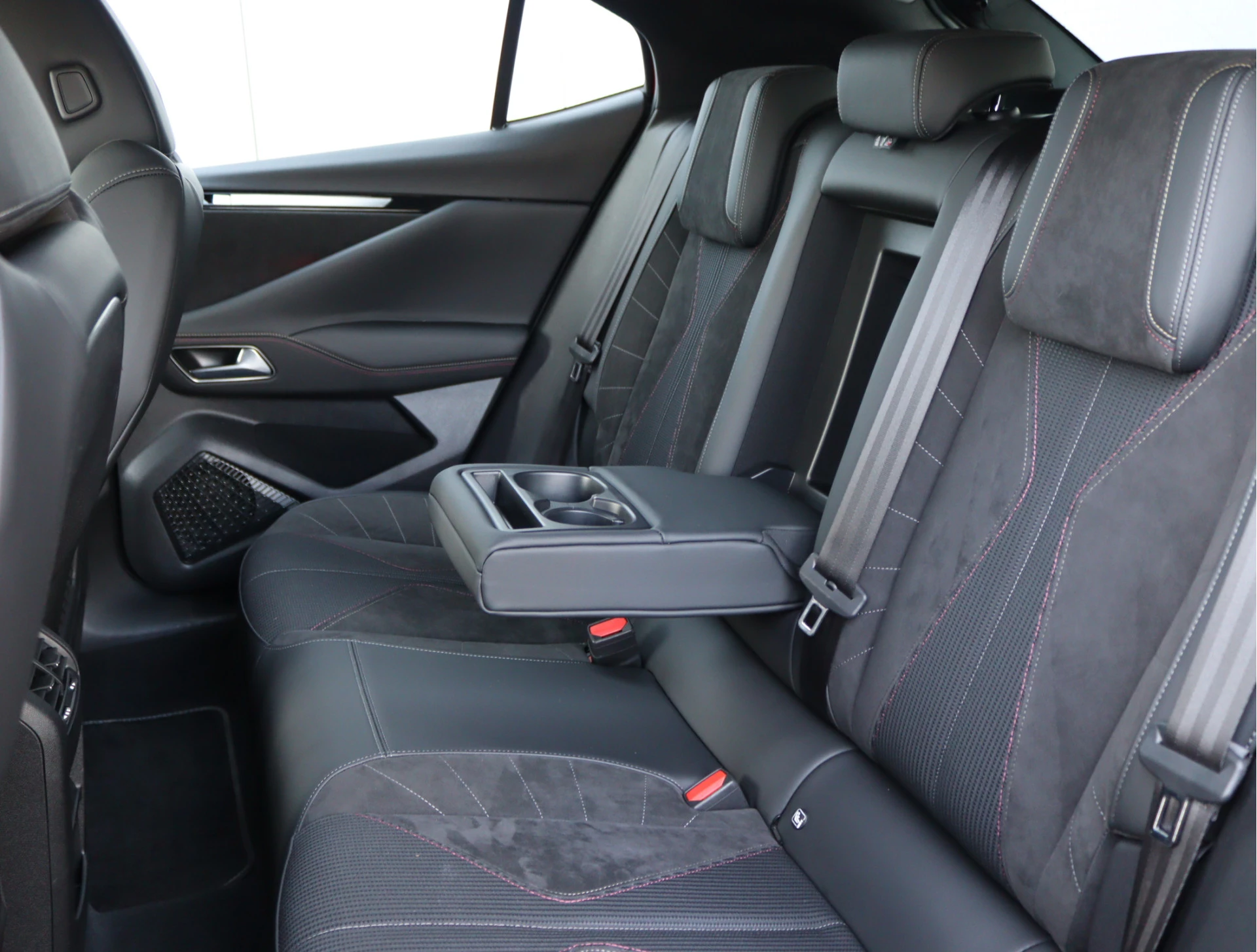 Hoofdafbeelding DS DS 4