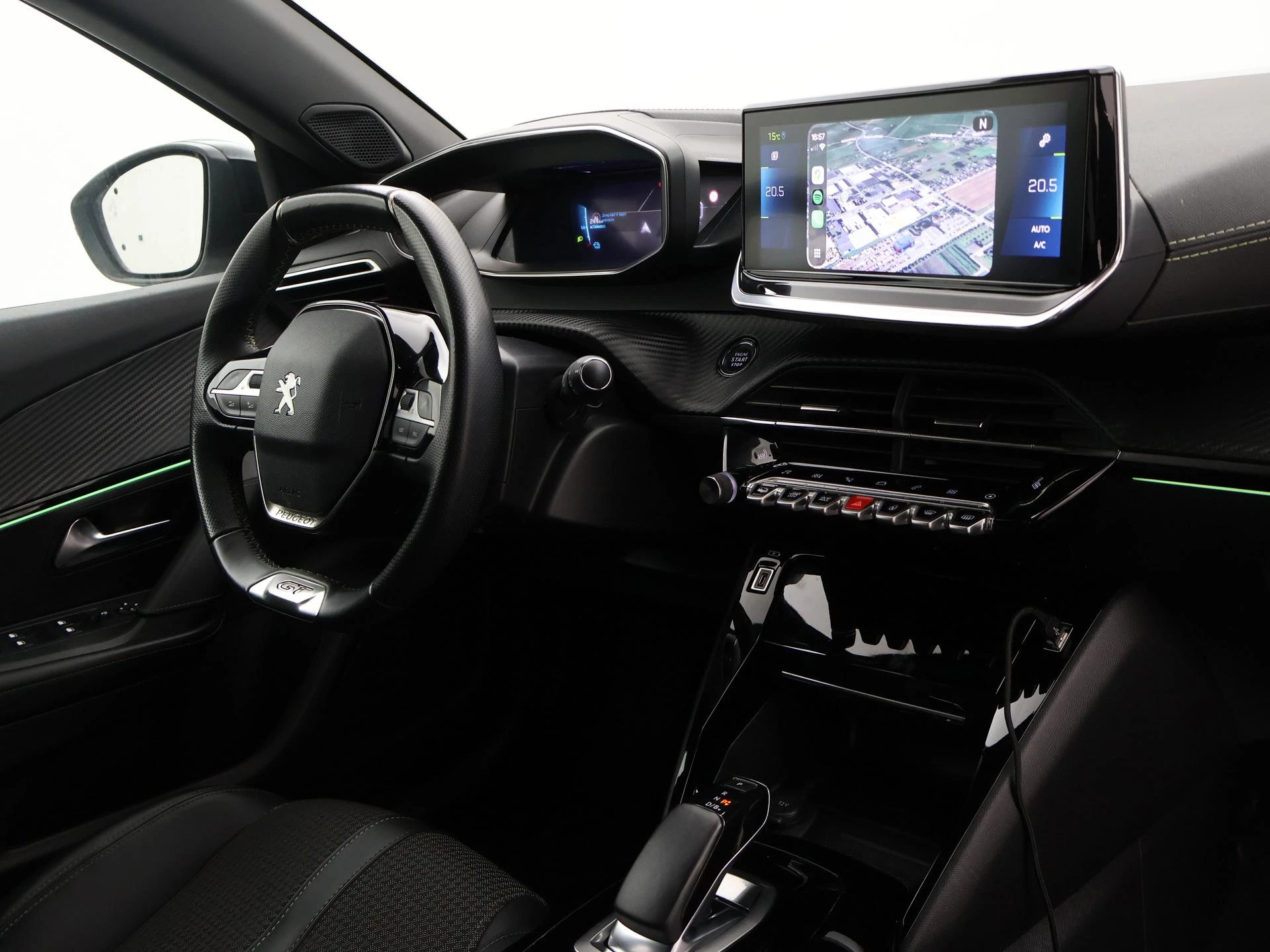 Hoofdafbeelding Peugeot e-2008