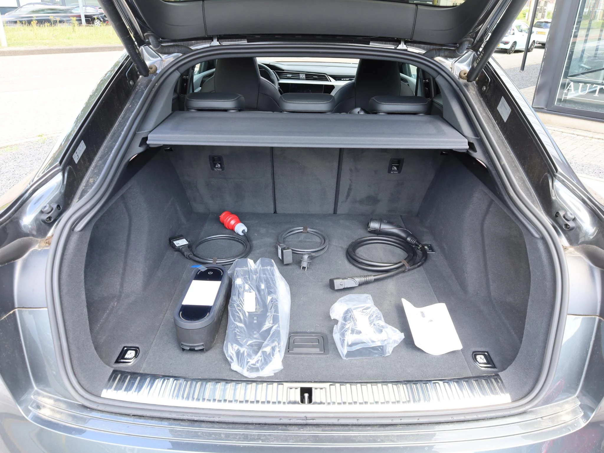 Hoofdafbeelding Audi e-tron