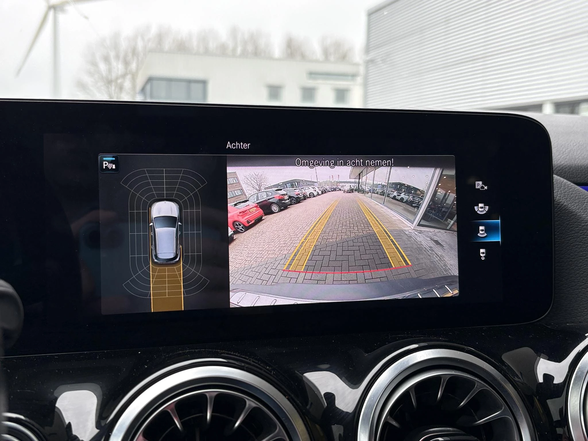 Hoofdafbeelding Mercedes-Benz EQA