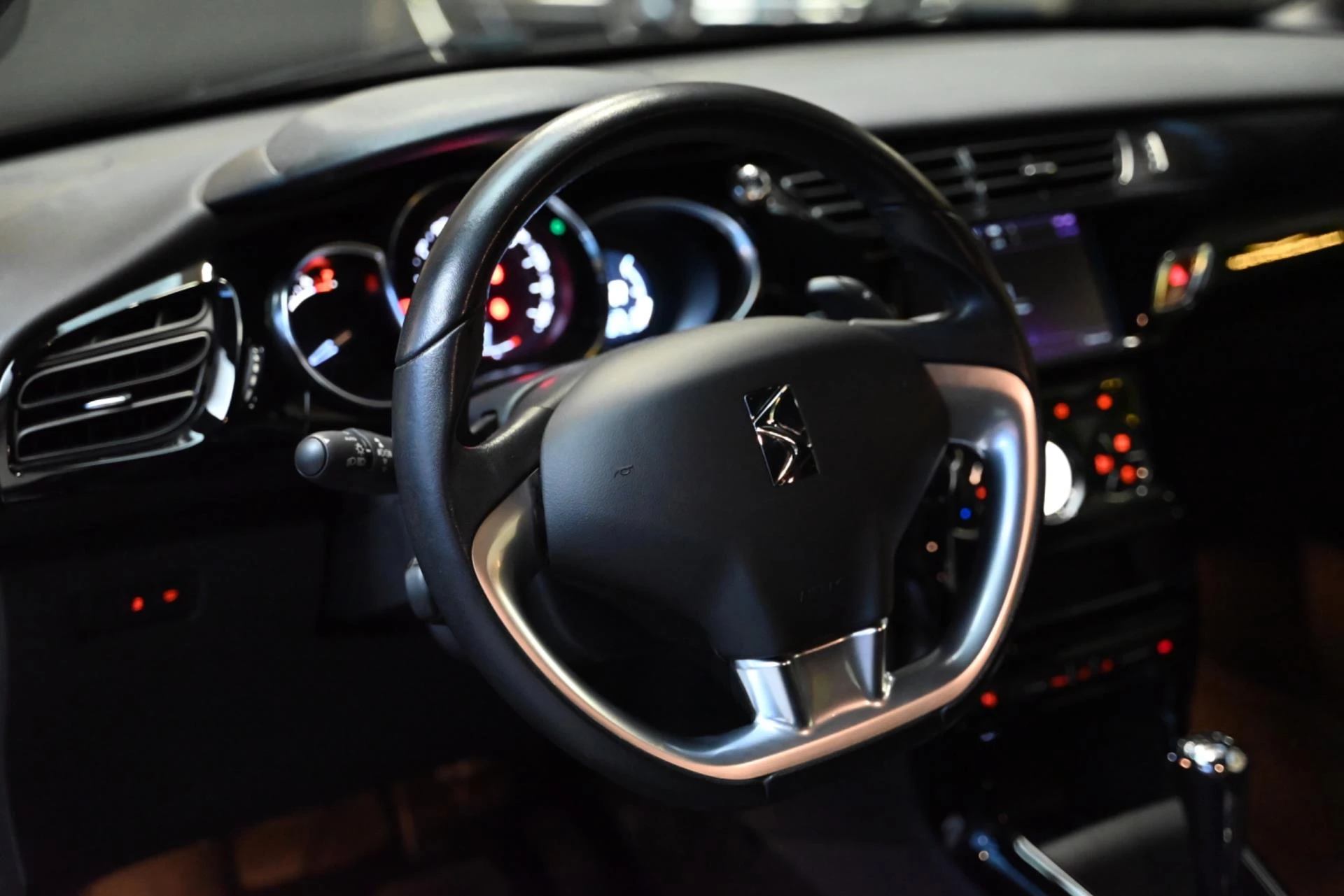 Hoofdafbeelding DS DS 3