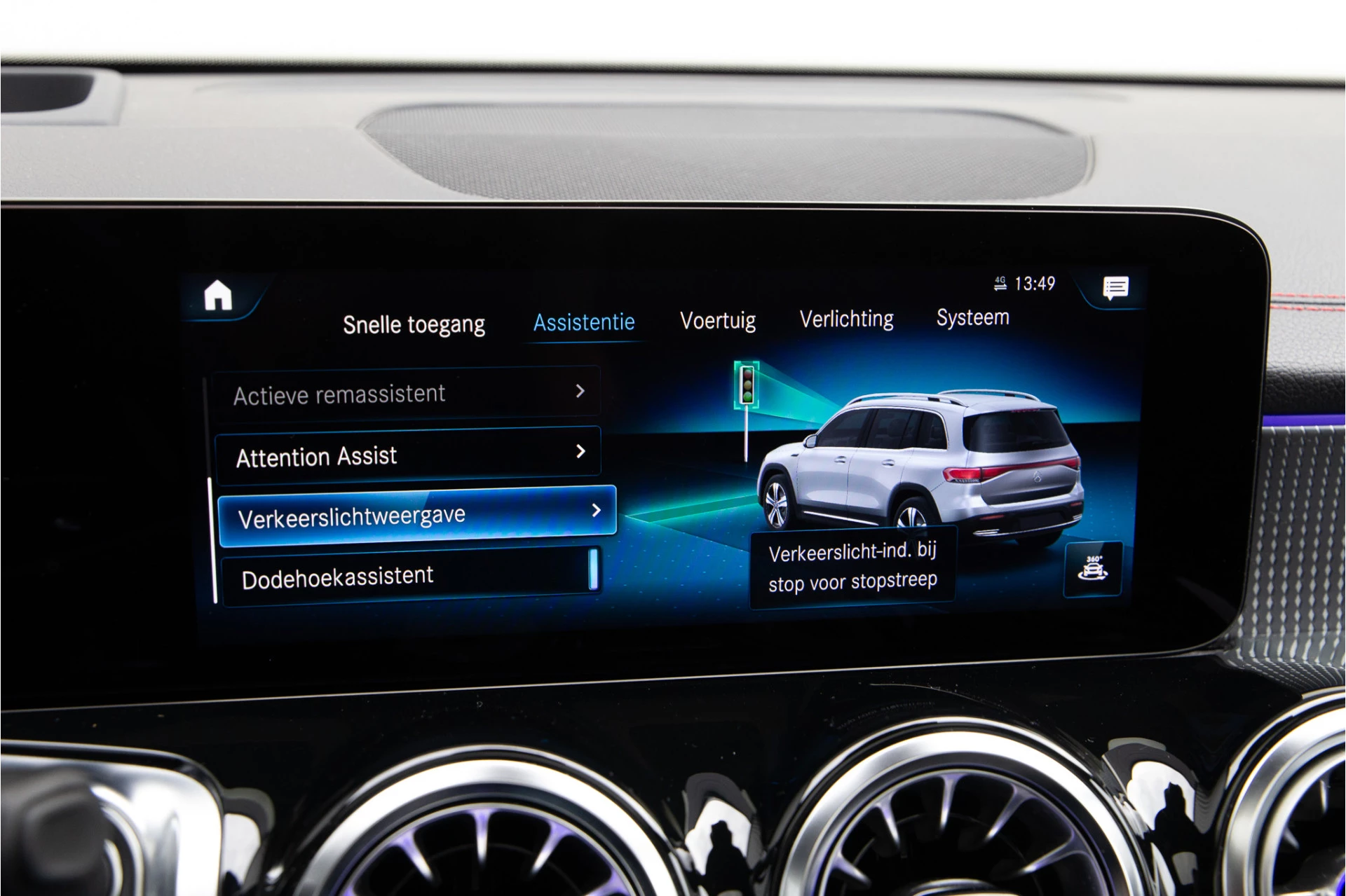 Hoofdafbeelding Mercedes-Benz EQB