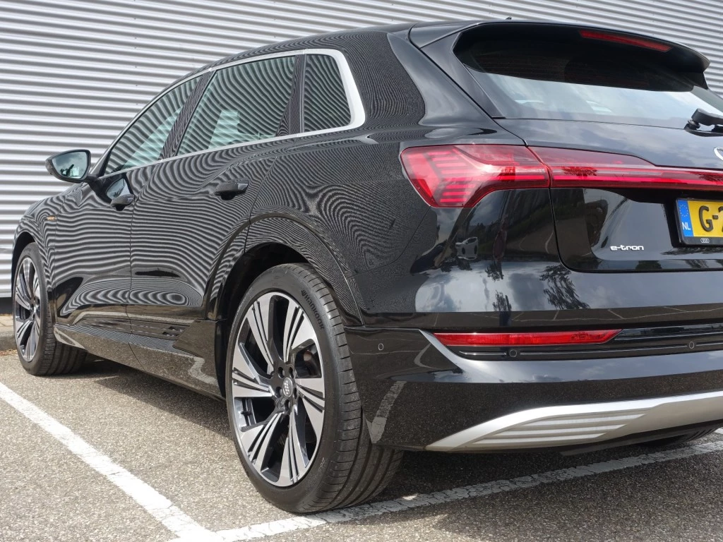 Hoofdafbeelding Audi e-tron