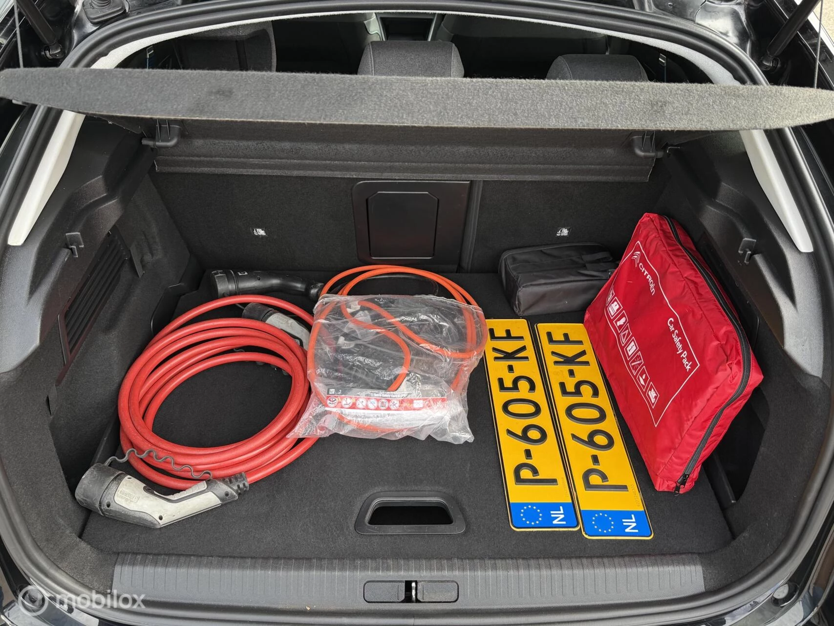 Hoofdafbeelding Citroën ë-C4