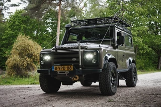 Land Rover Defender Rough, stoer, adventure ready, BTW