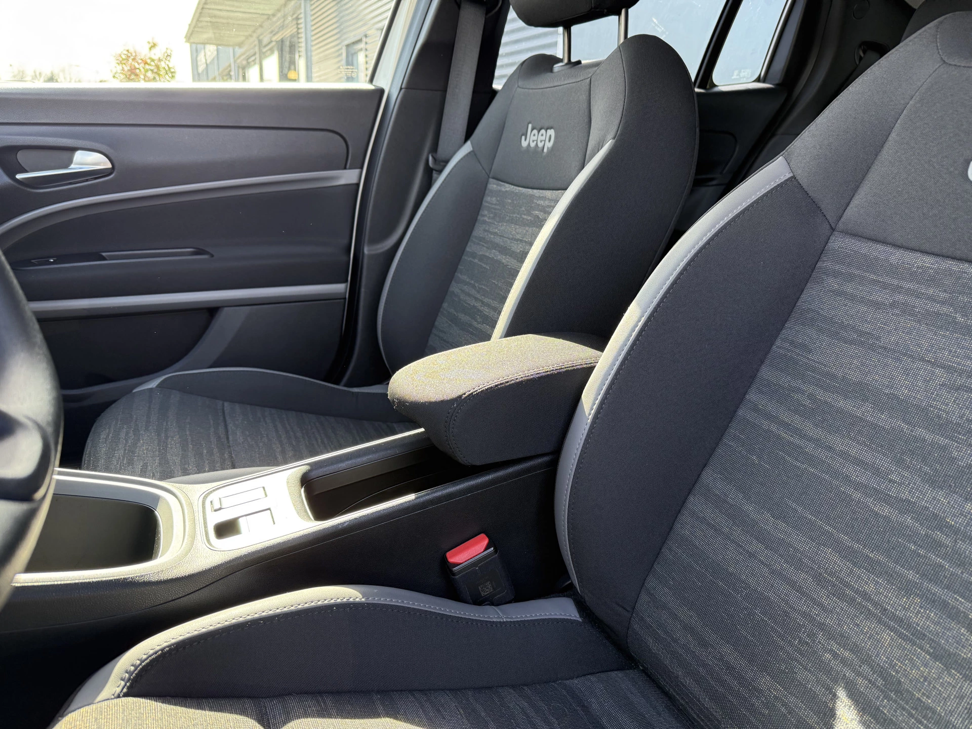 Hoofdafbeelding Jeep Avenger