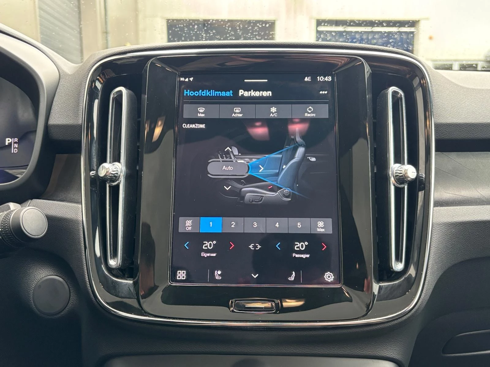 Hoofdafbeelding Volvo C40