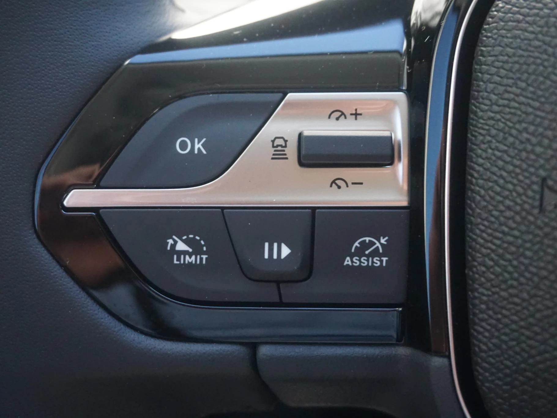 Hoofdafbeelding Peugeot 408