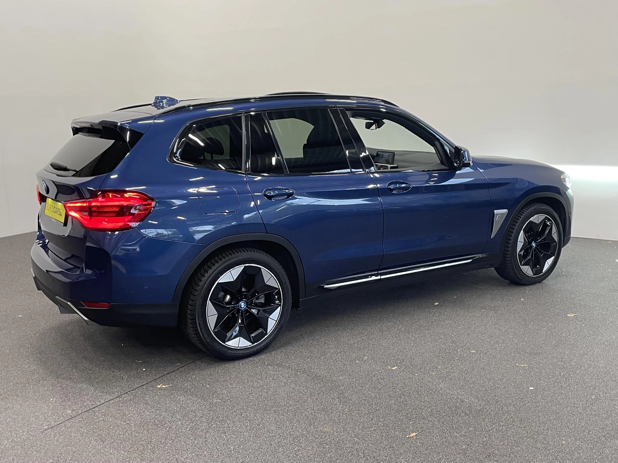 Hoofdafbeelding BMW iX3