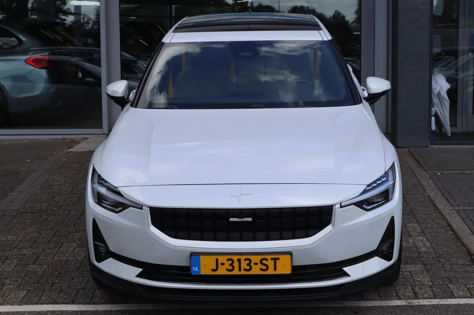 Hoofdafbeelding Polestar 2