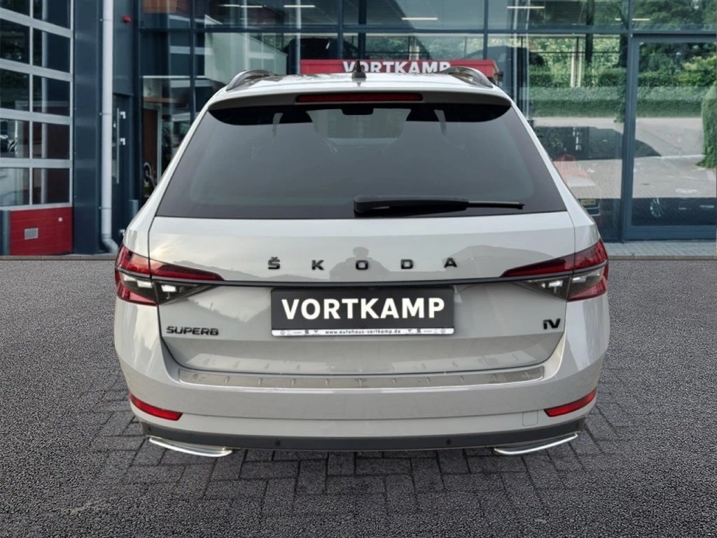 Hoofdafbeelding Škoda Superb