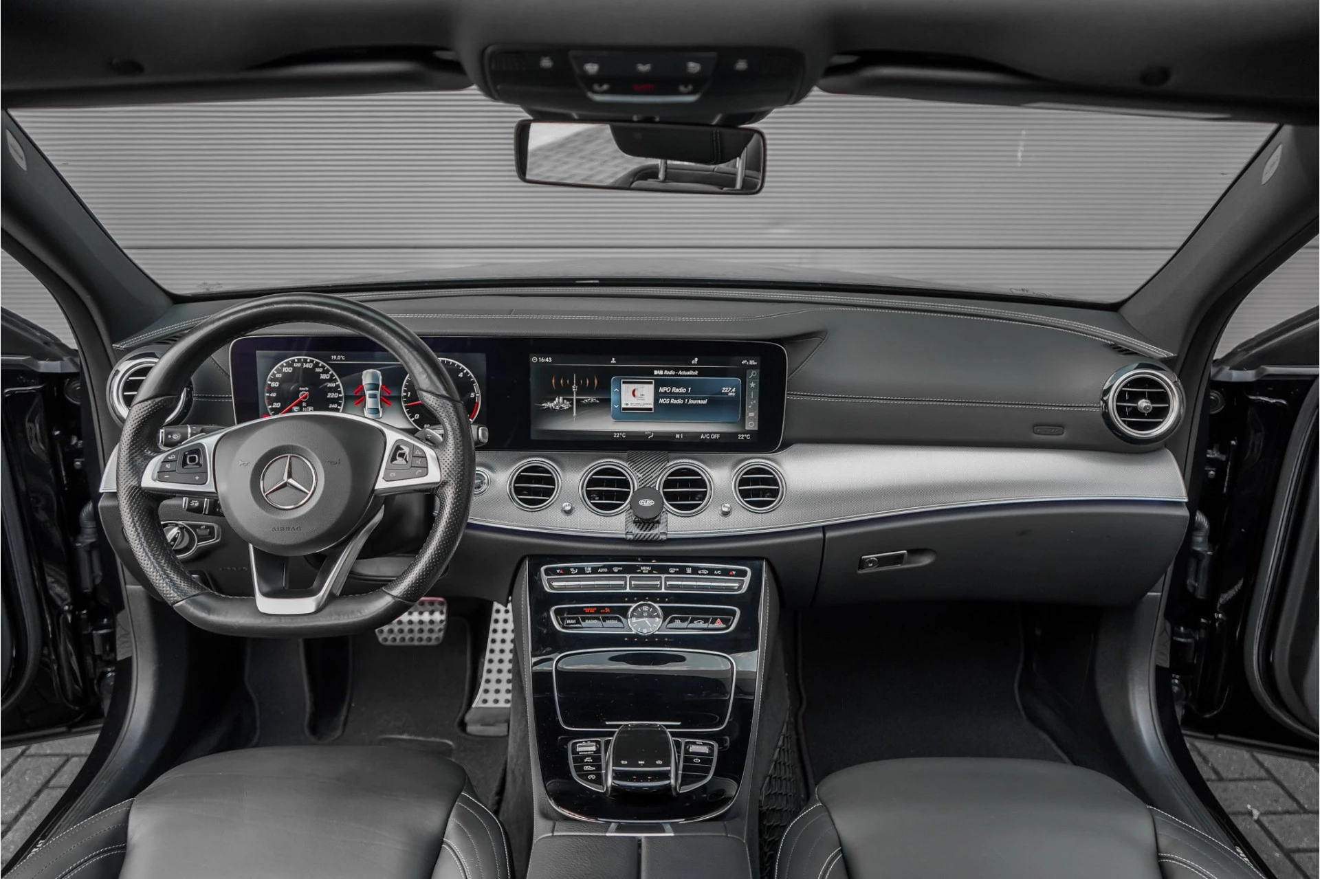 Hoofdafbeelding Mercedes-Benz E-Klasse