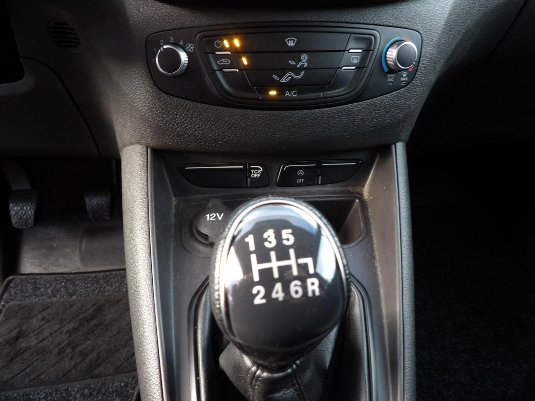 Hoofdafbeelding Ford Transit Courier